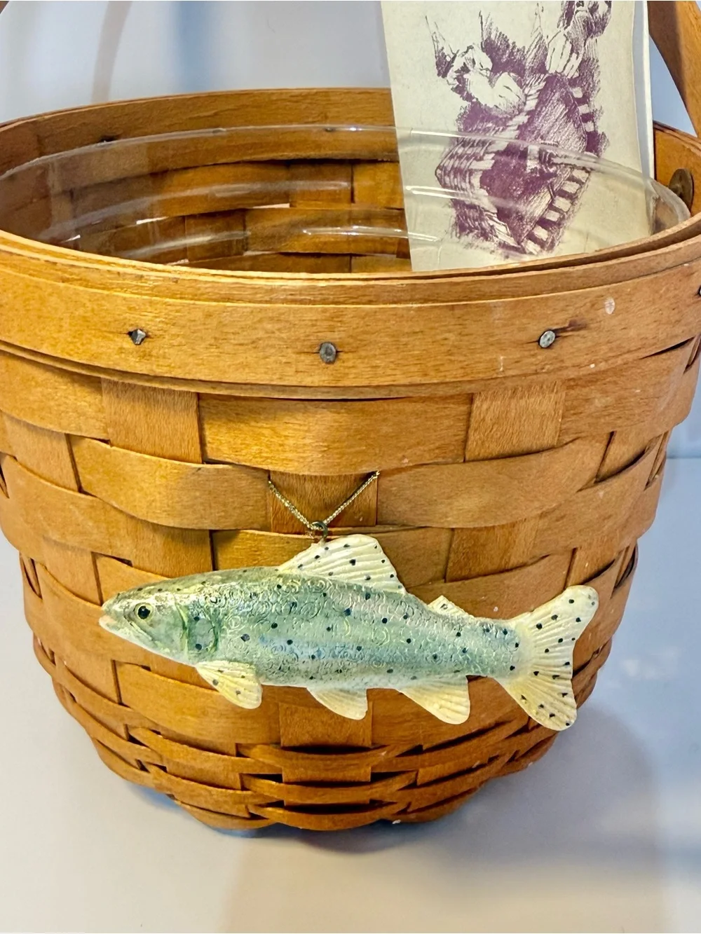 Longaberger handwoven round basket with Green Fish Ornament 1995